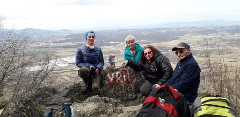 53196665974541256073779385207997506256896o-1